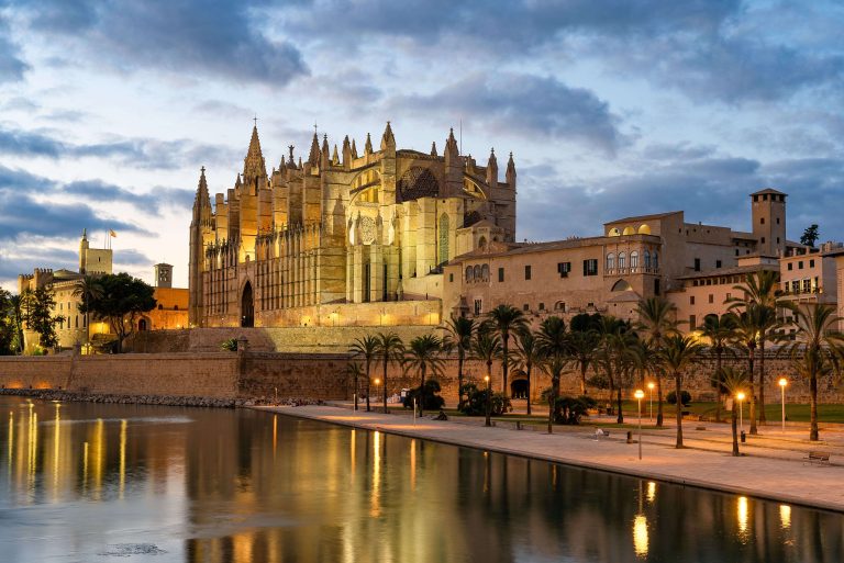 evening-view-of-the-gothic-le-seu-cathedral-on-pal-2023-01-10-00-10-55-utc